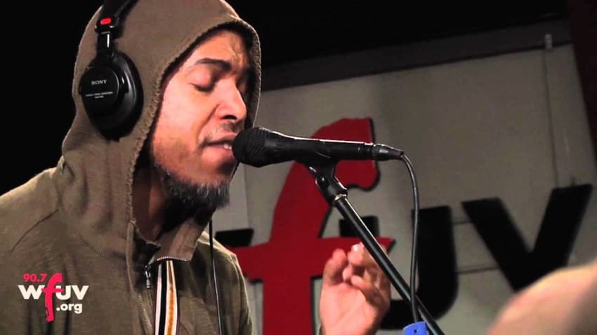 Van Hunt - "Watching You Go Crazy Is Driving Me Insane" (Live at WFUV)