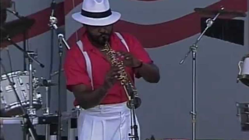 War - Low Rider (Live at Farm Aid 1986)