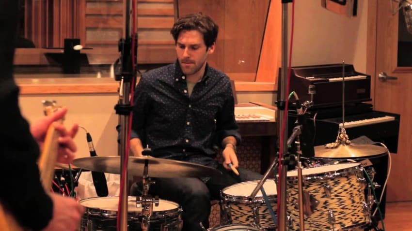 We Are Scientists - Return The Favor (Buzzsession)