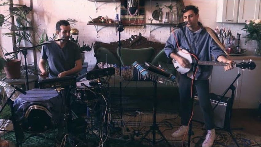 Yoke Lore - World Wings (Buzzsession)