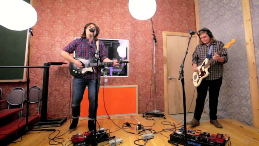 Young Buffalo - My Place (Buzzsession)