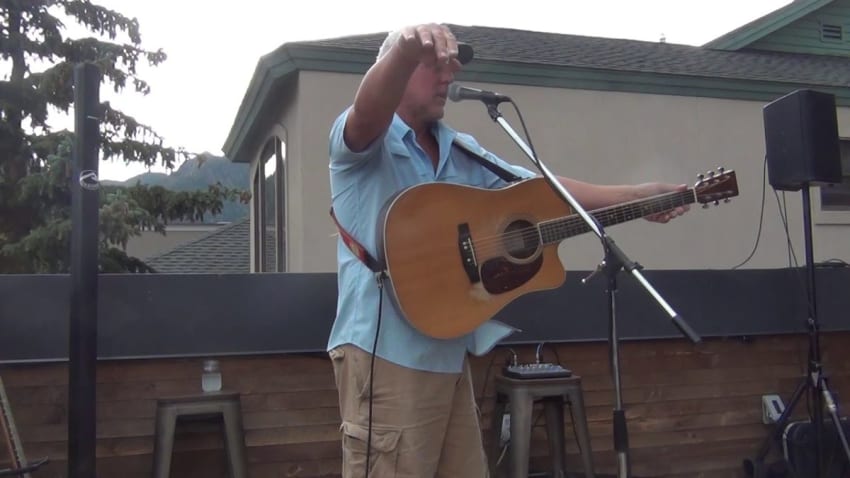 Chris Thompson - solo 8-24-19 10 Mile Music Hall Frisco CO HD tripod