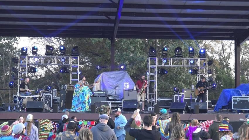 Jon Wayne & The Pain - 10-17-15 Hillberry 2 Hart.  Moon Fest. Eureka Springs, AR HD tripod