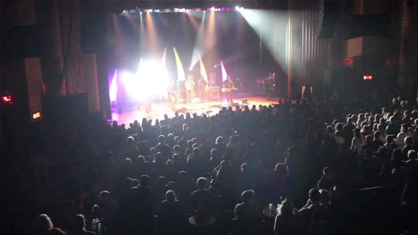 Greensky Bluegrass | 2/08/2014 | "Whitehouse Blues"