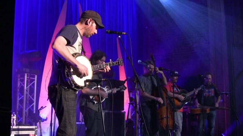 Greensky Bluegrass | 3/01/2014 | "Cold Feet"