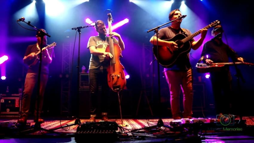 Greensky Bluegrass | 3/26/2016 | "Take Cover"