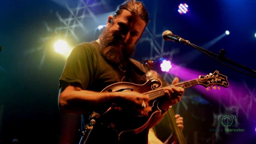 Greensky Bluegrass | 3/26/2016 | "Hit Parade Of Love"