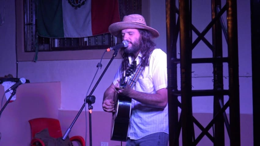 Joe Firstman - full set 1-15-19 Cafelix Todos Santos, MX 4K HD tripod