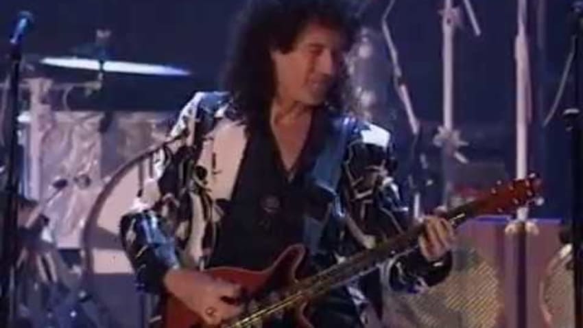 Queen perform "We Will Rock You" at the 2001 Rock & Roll Hall of Fame Ceremony
