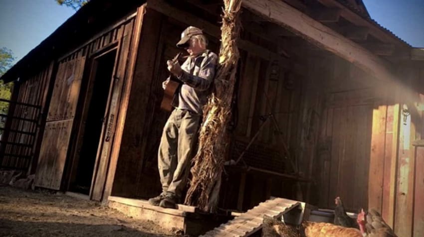 Neil Young Fireside Sessions Barnyard Edition