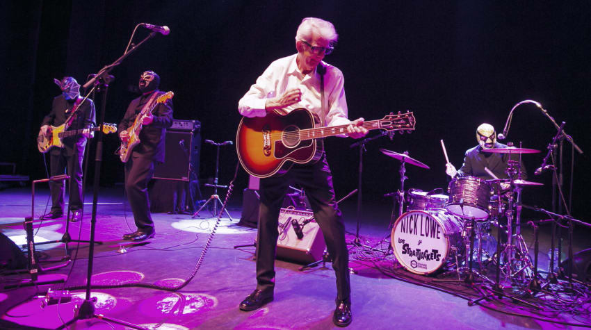 Nick Lowe Los Straitjackets