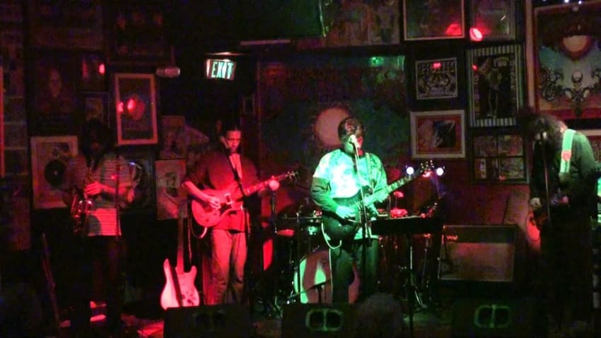 Flash Mountain Flood - "Sugaree" - Quixotes True Blue 12-1-14 Denver, CO SBD HD tripod