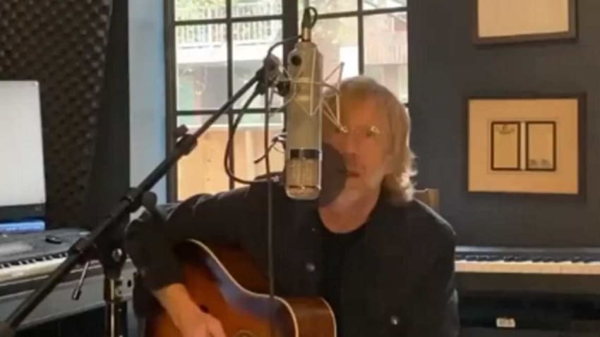 Trey Anastasio Premieres New Song ‘If I Could See The World’