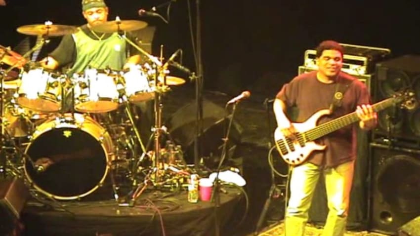 Vida Blue 2003.04.09 The Vic Theatre, Chicago, IL (Phish)