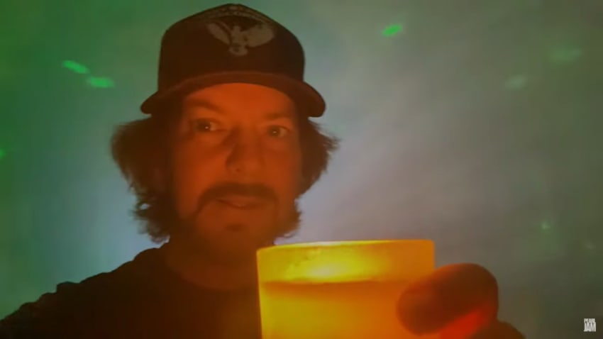 Pearl Jam Dance Clairvoyants Debut