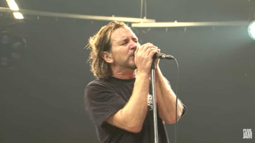 Pearl Jam Yellow Ledbetter Copenhagen Video