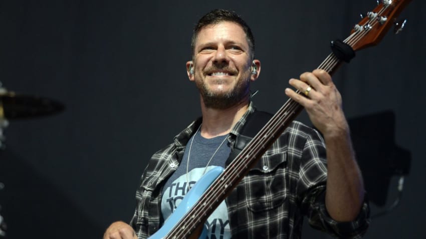 Happy Birthday Stefan Lessard: Dave Matthews Band Performs At Beacon Theatre In 1995