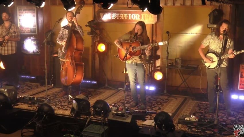 Molly Tuttle Guests With Billy Strings At Station Inn In Nashville