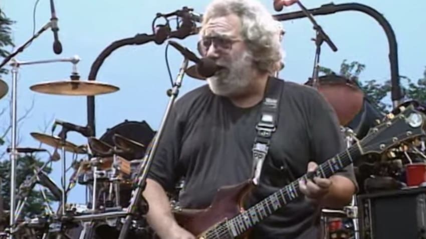 The Grateful Dead Performs ‘Brown-Eyed Women’ In 1992: Pro-Shot Video