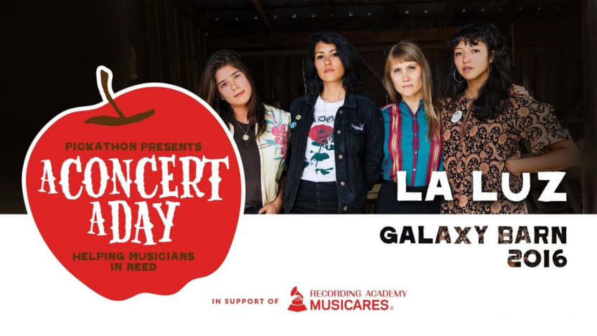 La Luz | Watch A Concert A Day #WithMe #StayHome #Discover #Live #Music