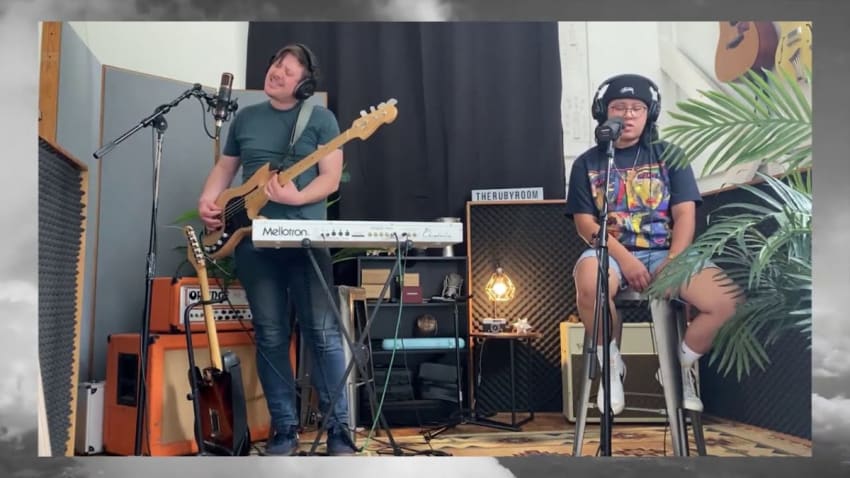 Claudine Magbag (Live at Refill)