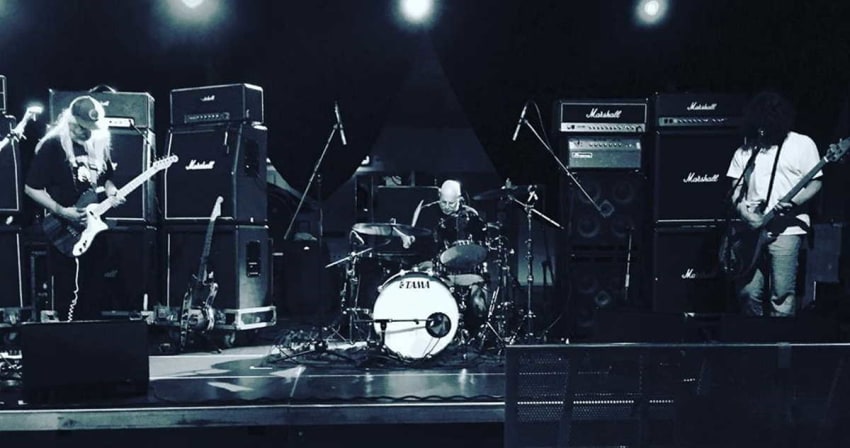 Dinosaur Jr Live 2019
