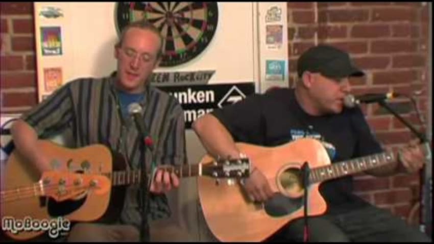 GIANT PANDA GUERILLA DUB SQUAD "In These Times" - acoustic