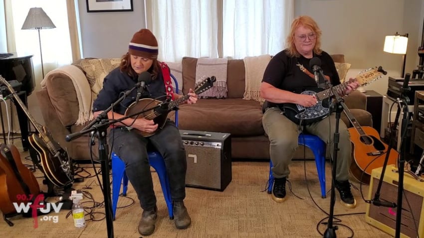 Indigo Girls - "Muster" (Marquee Live at Home)
