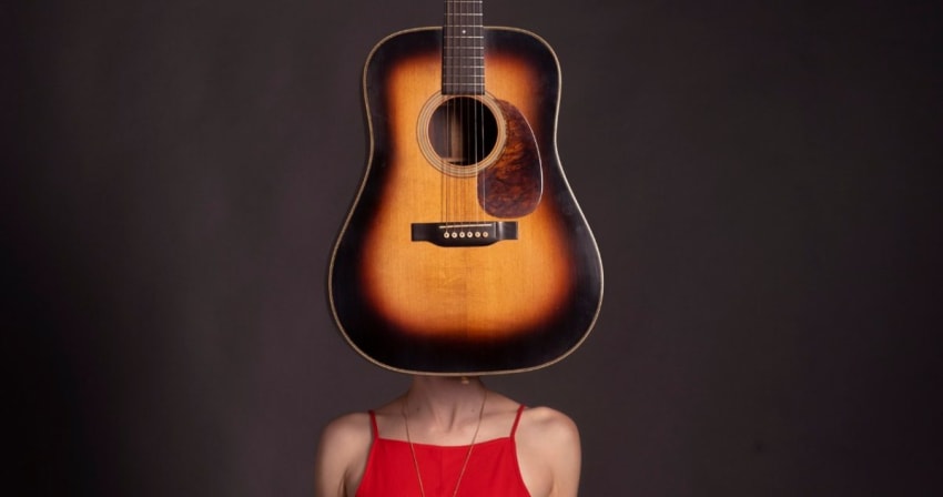 Molly Tuttle Instrumenthead