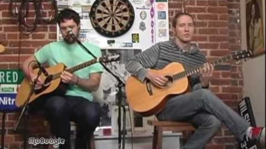 ROSTER McCABE "Falling Apart" - stripped down session @ the MoBoogie Loft