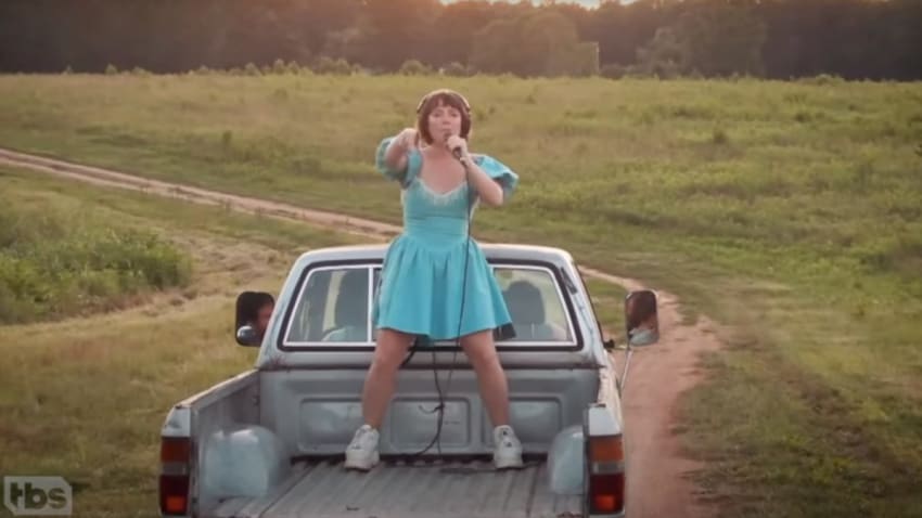 Sylvan Esso Performs ‘Ferris Wheel’ On ‘Full Frontal With Samantha Bee’