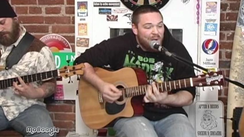 T.U.G.G. "Johnny Exile" acoustic @ the MoBoogie Loft