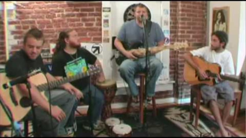 THE BURNIN' SMYRNANS "Sneaky Tiptoes" - acoustic