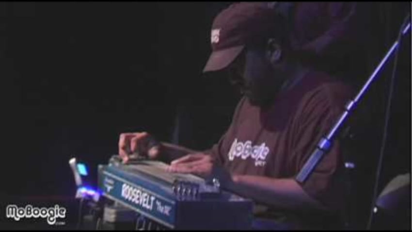 THE LEE BOYS w/ AUBREY GHENT "Amazing Grace"