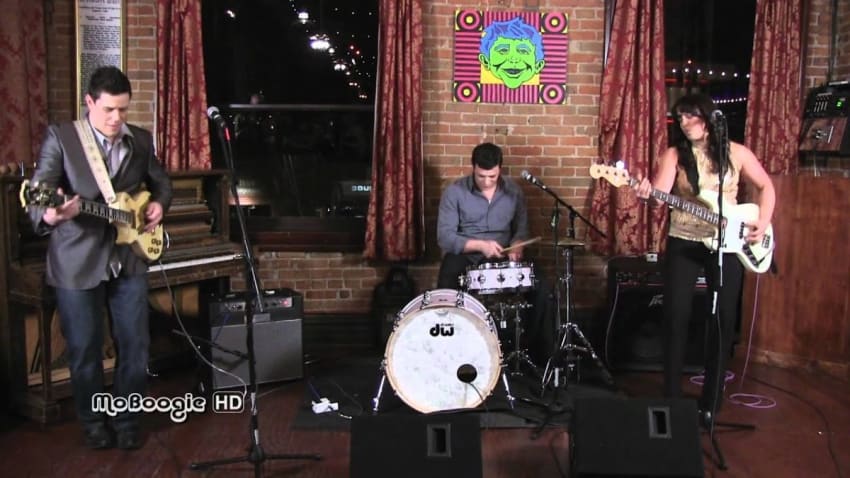 TRAMPLED UNDER FOOT "Heart On The Line" - live MoBoogie Loft Session