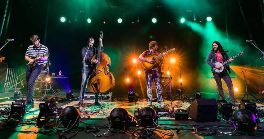 Billy Strings Mohegan N1