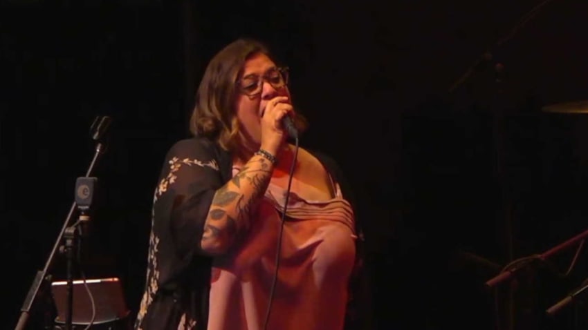 Bone Diggers Cover ‘Bridge Over Troubled Water’ With Jennifer Hartswick In 2019: Pro-Shot Video