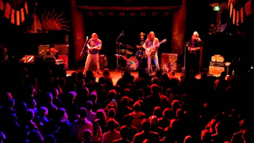 Chris Robinson Brotherhood - Mr. Charlie