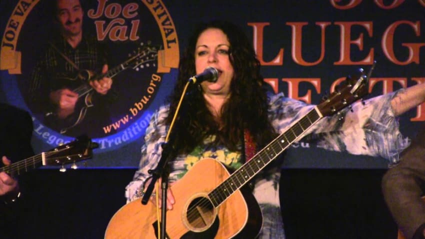 Donna Ulisse, "Fist City," Joe Val 2013