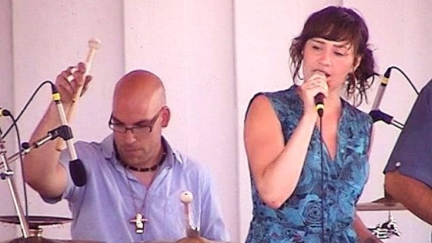 The Duhks "Four Blue Walls" 7/20/07 Grey Fox Bluegrass Festival E Ancramdale, NY