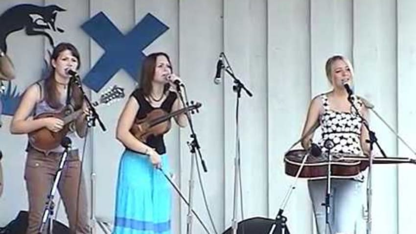 Lovell Sisters "Please Search Your Heart" 7/15/06 Grey Fox Bluegrass Festival