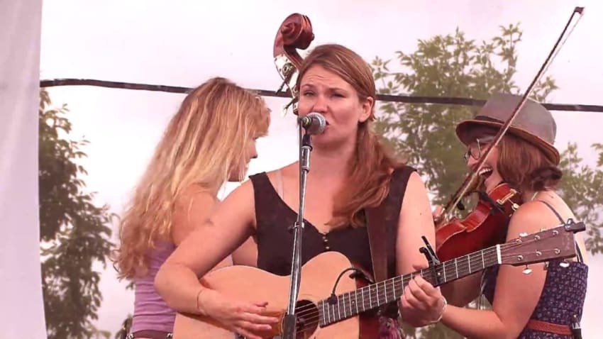 Della Mae "Sweet Verona~Polk County" 7/20/12 Grey Fox Bluegrass Festival Oak Hill, NY