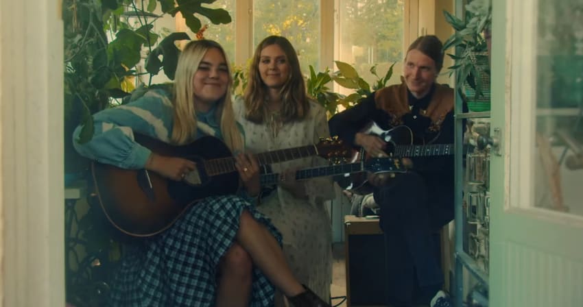 First Aid Kit Willie Nelson Cover