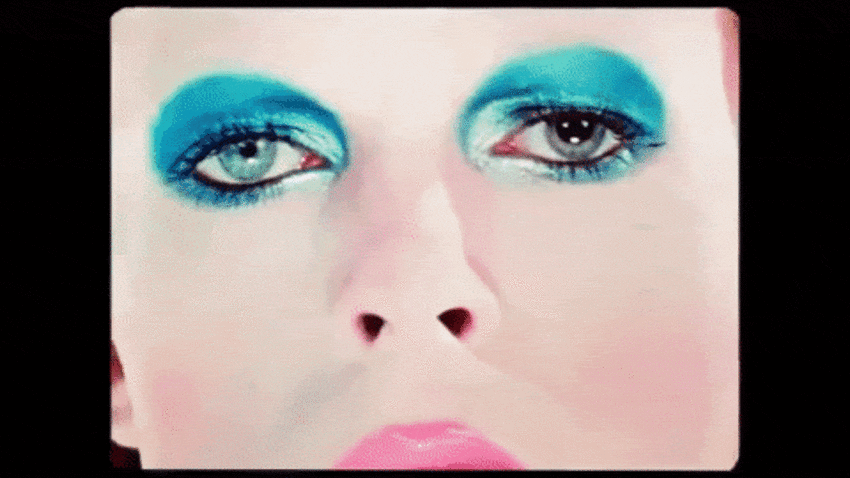 Phish Debuts David Bowie 'Life On Mars?' Cover On Fall Tour 1995