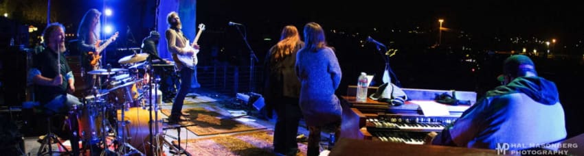 Jerrys Middle Finger Melvin Seals 3