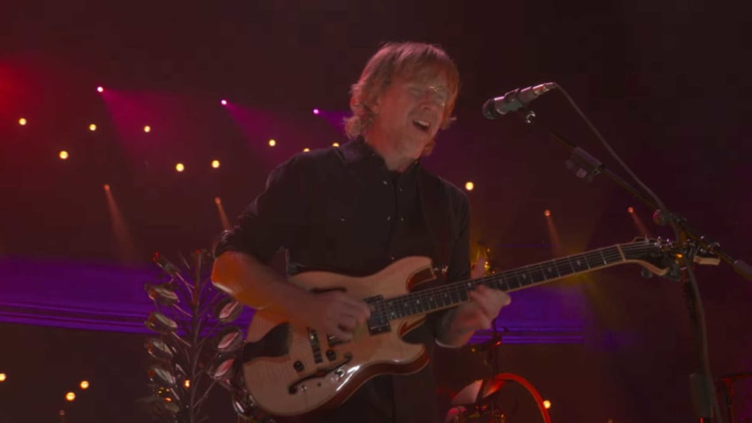 Trey Anastasio Performs ‘You Enjoy Myself’ At The Beacon Jams: Pro-Shot Video