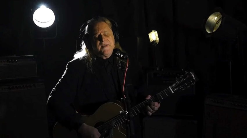 Warren Haynes Soulshine Carriage House Video