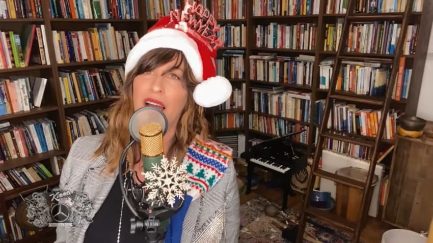 Alanis Morissette Kimmel Happy Xmas