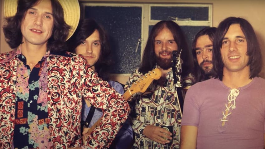 The Kinks Announce ‘The Moneygoaround’ One-Man Show Livestream Special