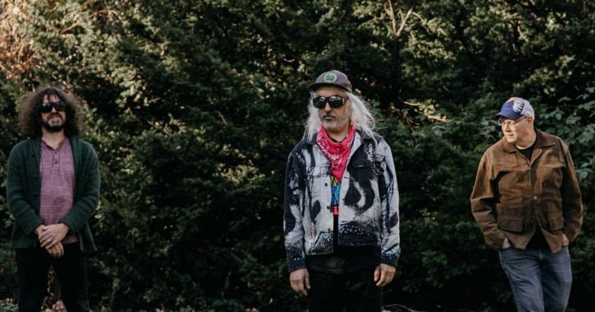 Dinosaur Jr Press 2021